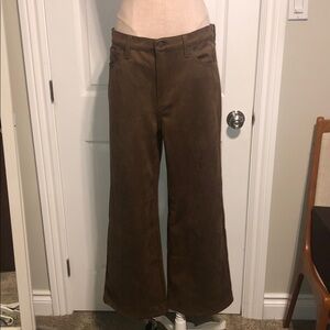 Banana Republic Wide leg Faux suede Pants in caramel colour.
